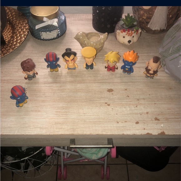 Street fighter mini Funko collectibles open out the bag - Picture 6 of 7